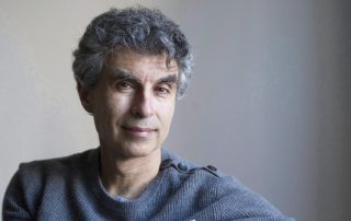Canadian AI Pioneer Warns to Set Standards