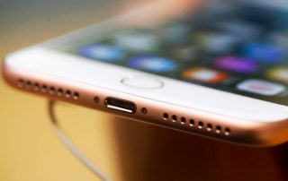 Apple to Patch Critical Flaw Allowing Access to iPhones
