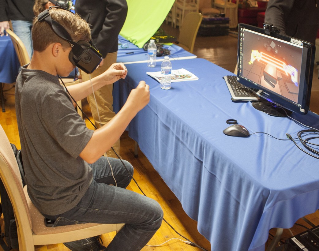 Students Use VR in Training for STEM Careers